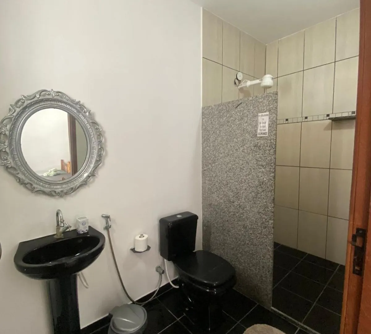 Pousada Economica Bon Vivant Arraial Do Cabo Hostel